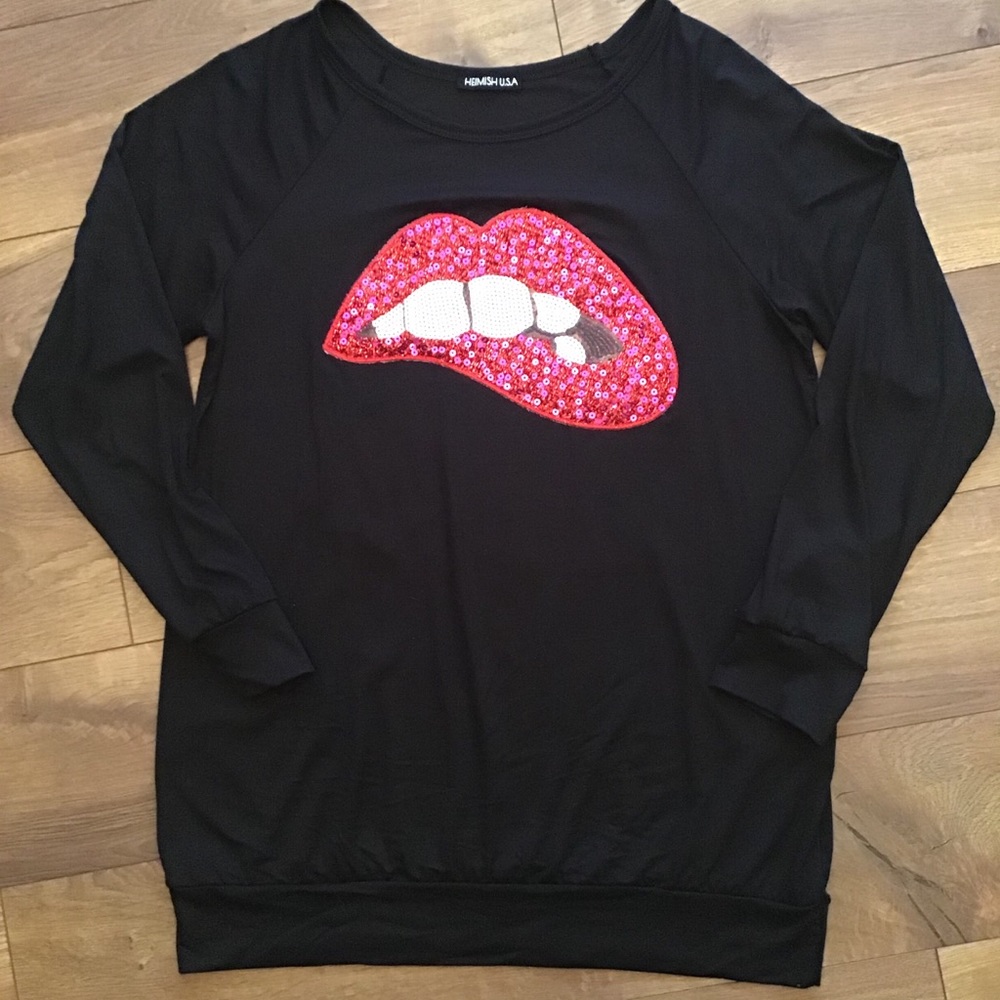 EDGY  “LIP BITE” SEQUINED TOP - Picture 10 of 15